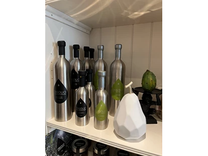 Wiesbaden Suche - Olivenöl aus Apulien! 
Neben Pralinen, Pasta und Olivenöl aus Italien finden Sie bei uns unter anderem ausgefallene Gewürze, Öle und Balsamico.  - Embellir Wiesbaden