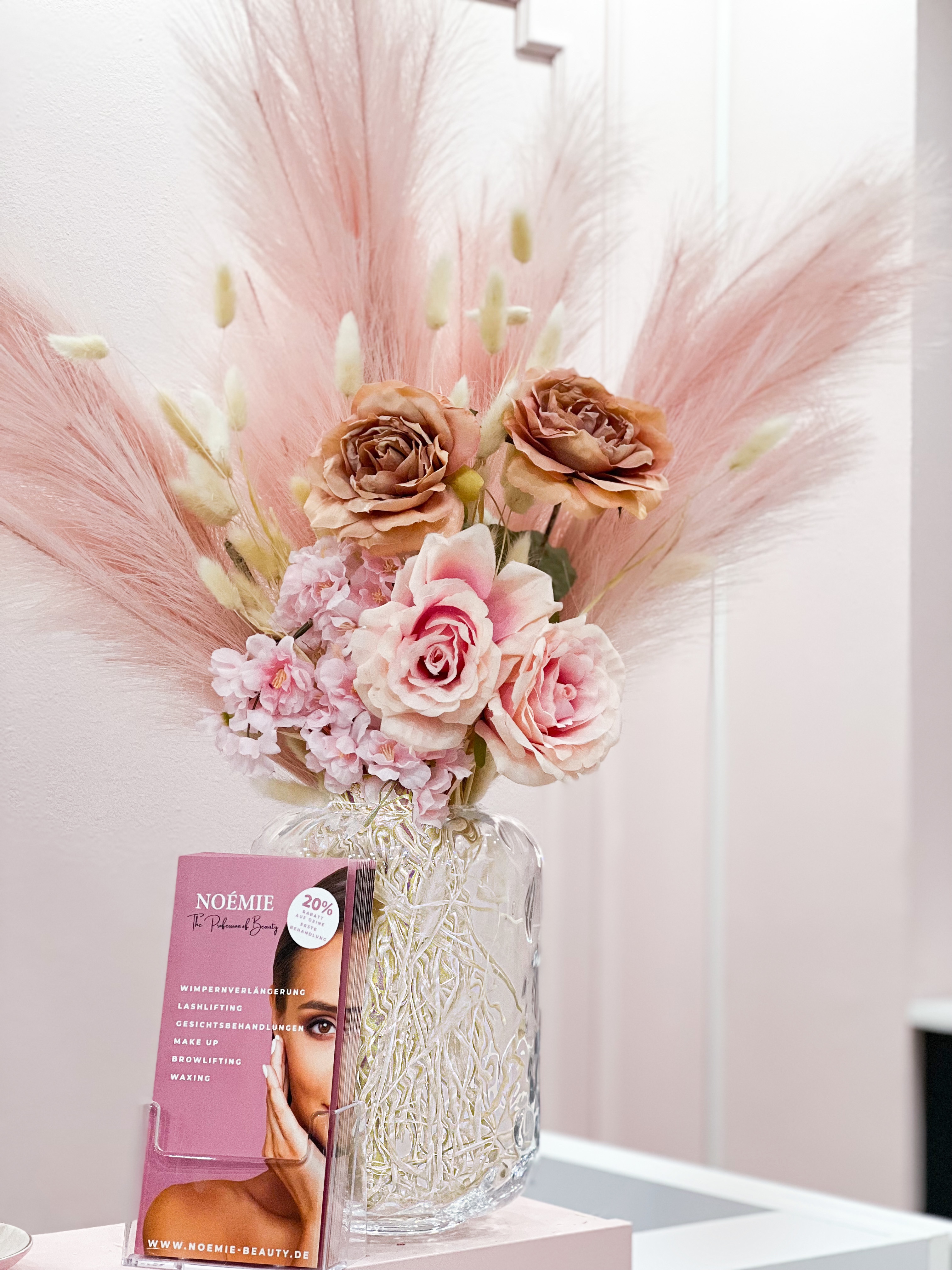 Wiesbaden Suche - Hessen - Noemie Schönheitssalon 